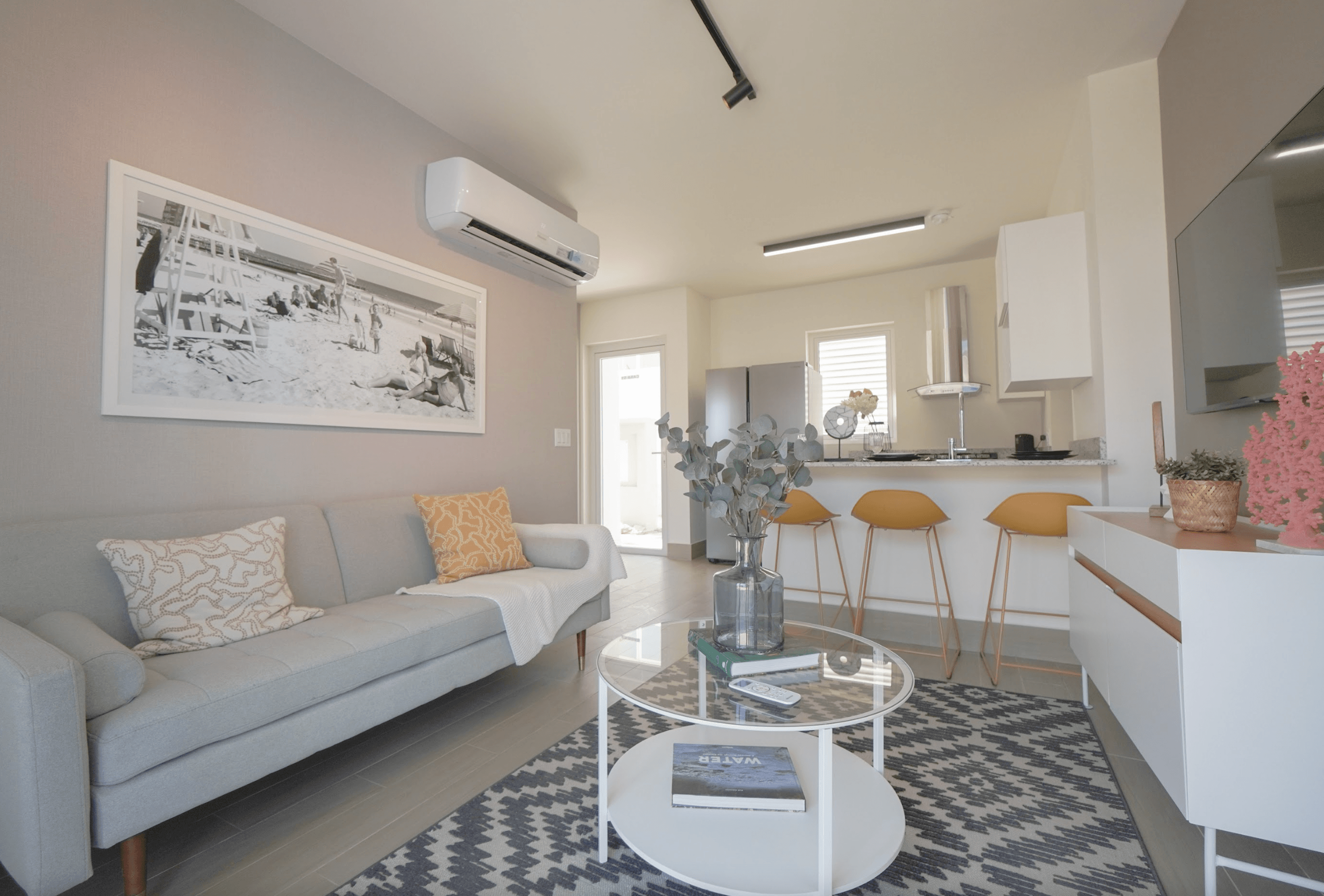 Дома на одну семью и двухуровневые таунхаусы, Чаме, Плайя Караколь 7