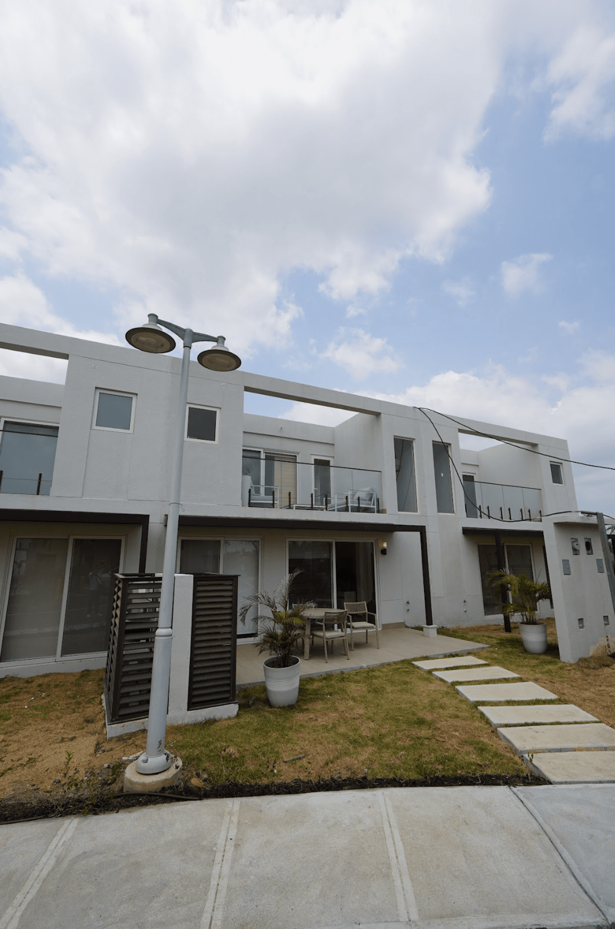 Дома на одну семью и двухуровневые таунхаусы, Чаме, Плайя Караколь 12