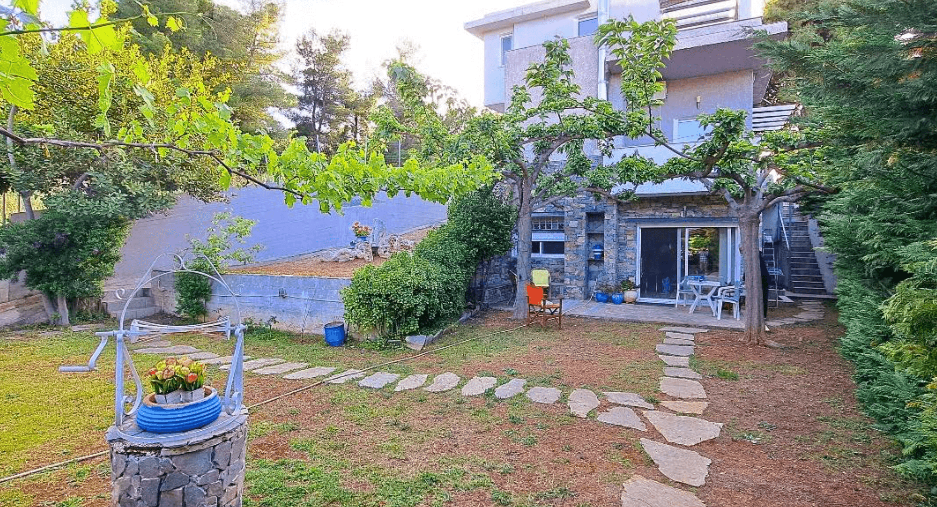 Villa with traditional elements, Theologos 21