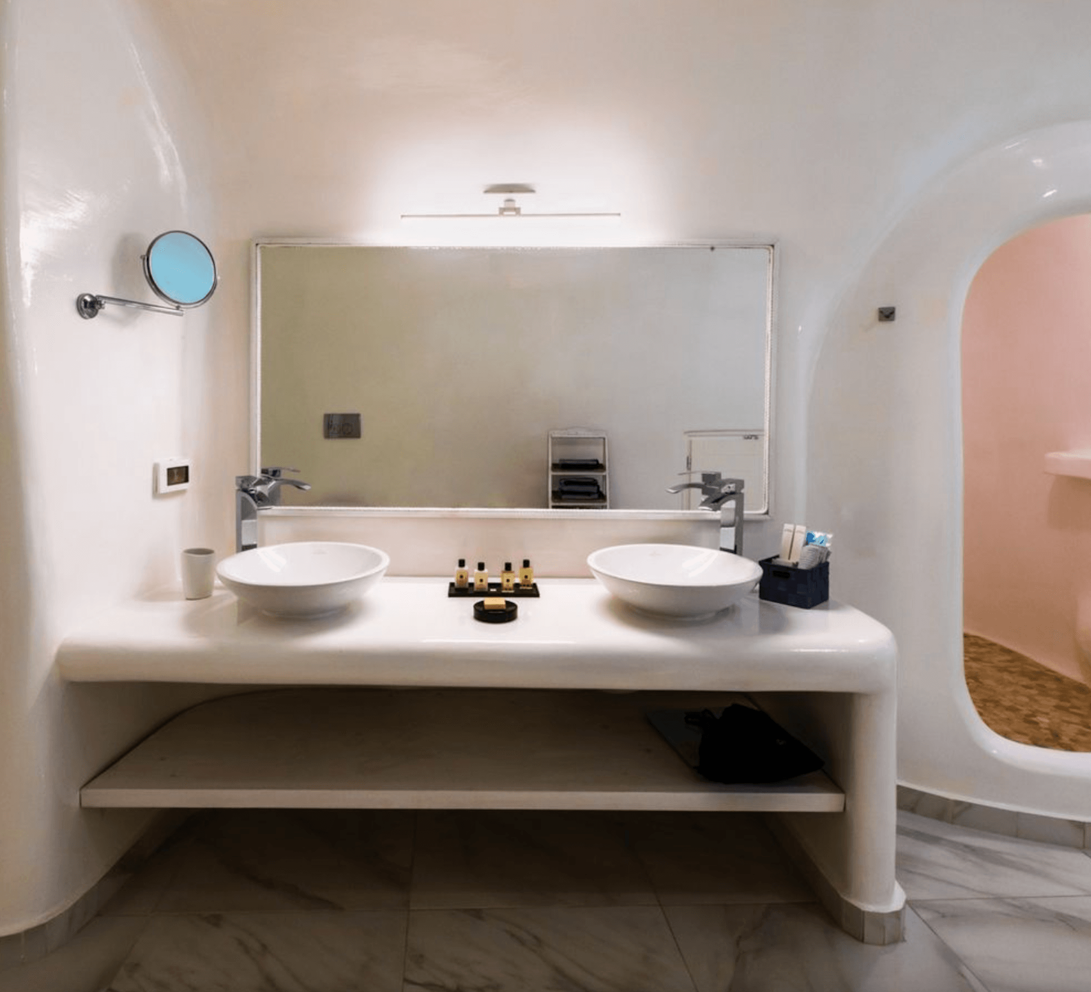 Stylish villa, Imerovigli, Santorini 11