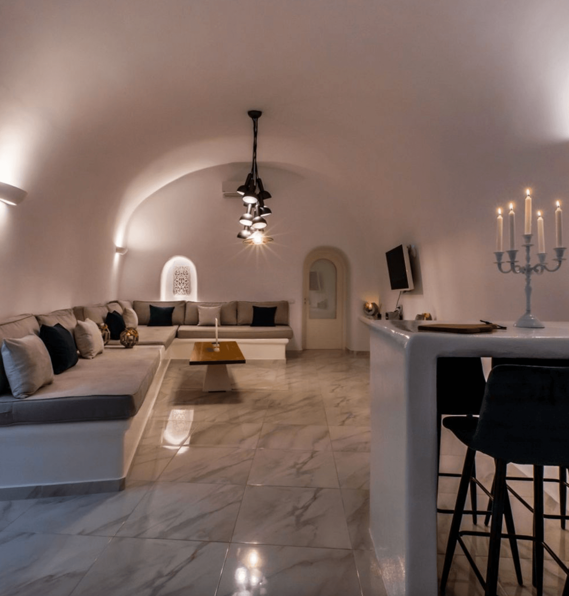 Stylish villa, Imerovigli, Santorini 9