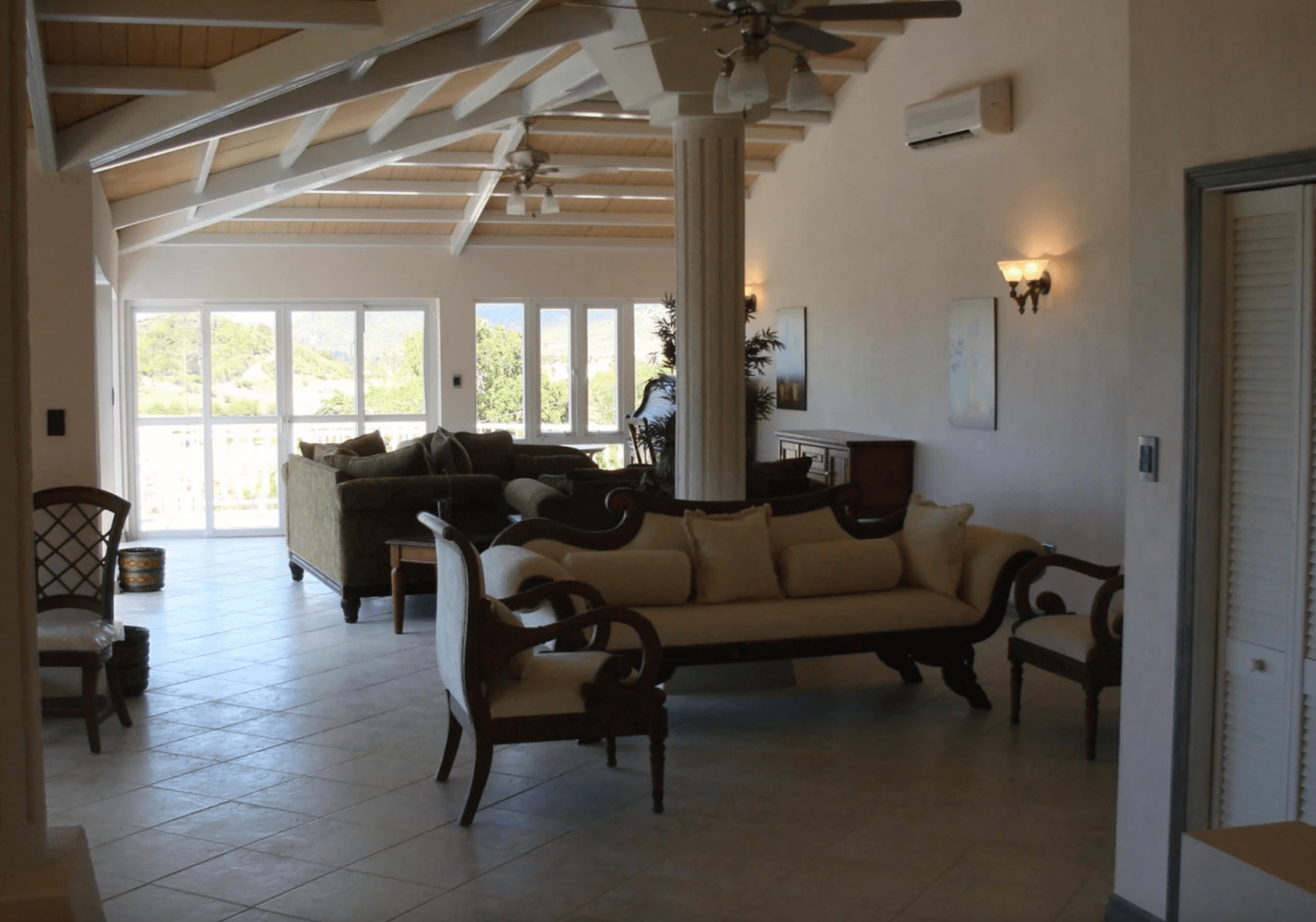 Spacious Villa, Valley Church 4