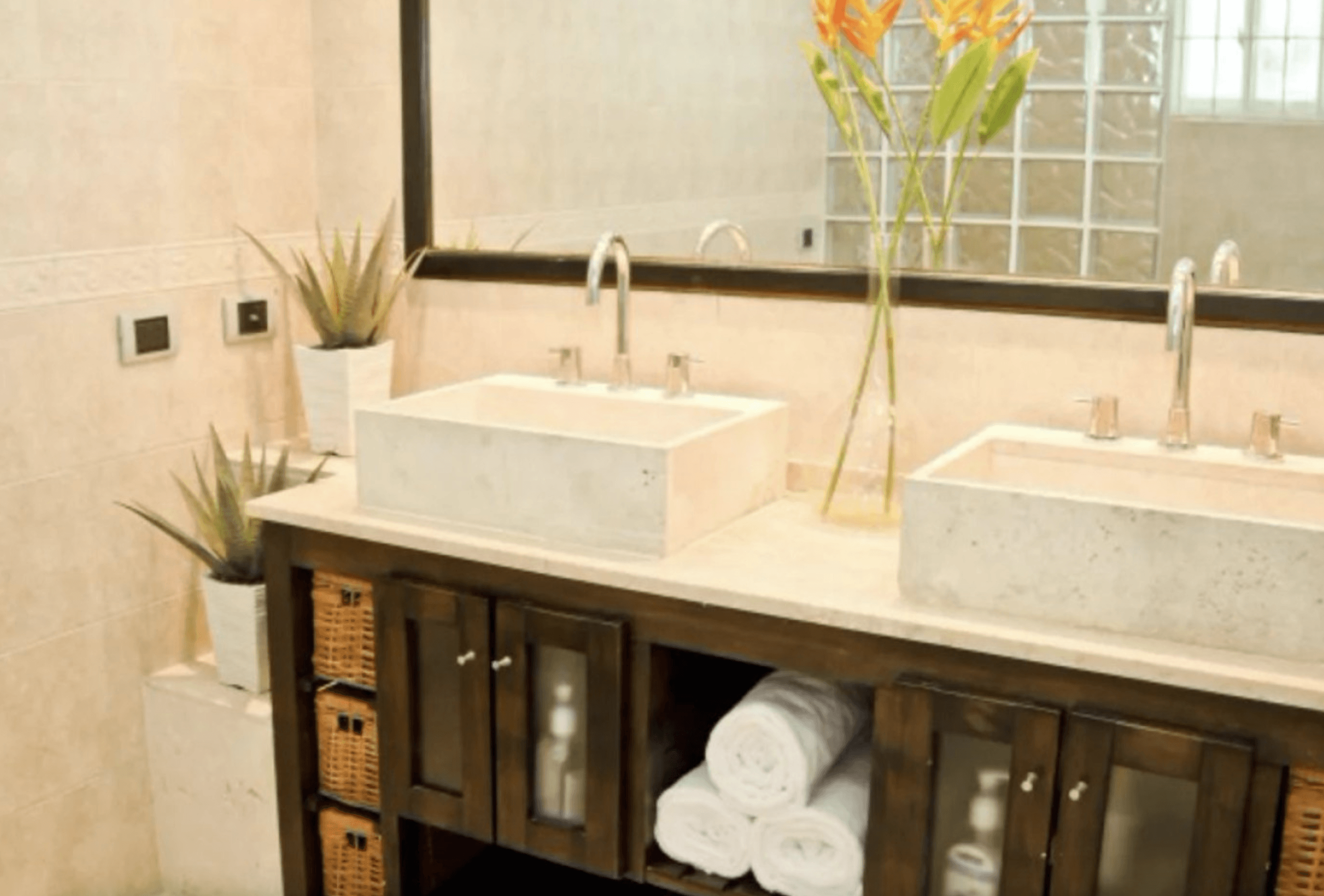 Spacious Villa, Valley Church 10