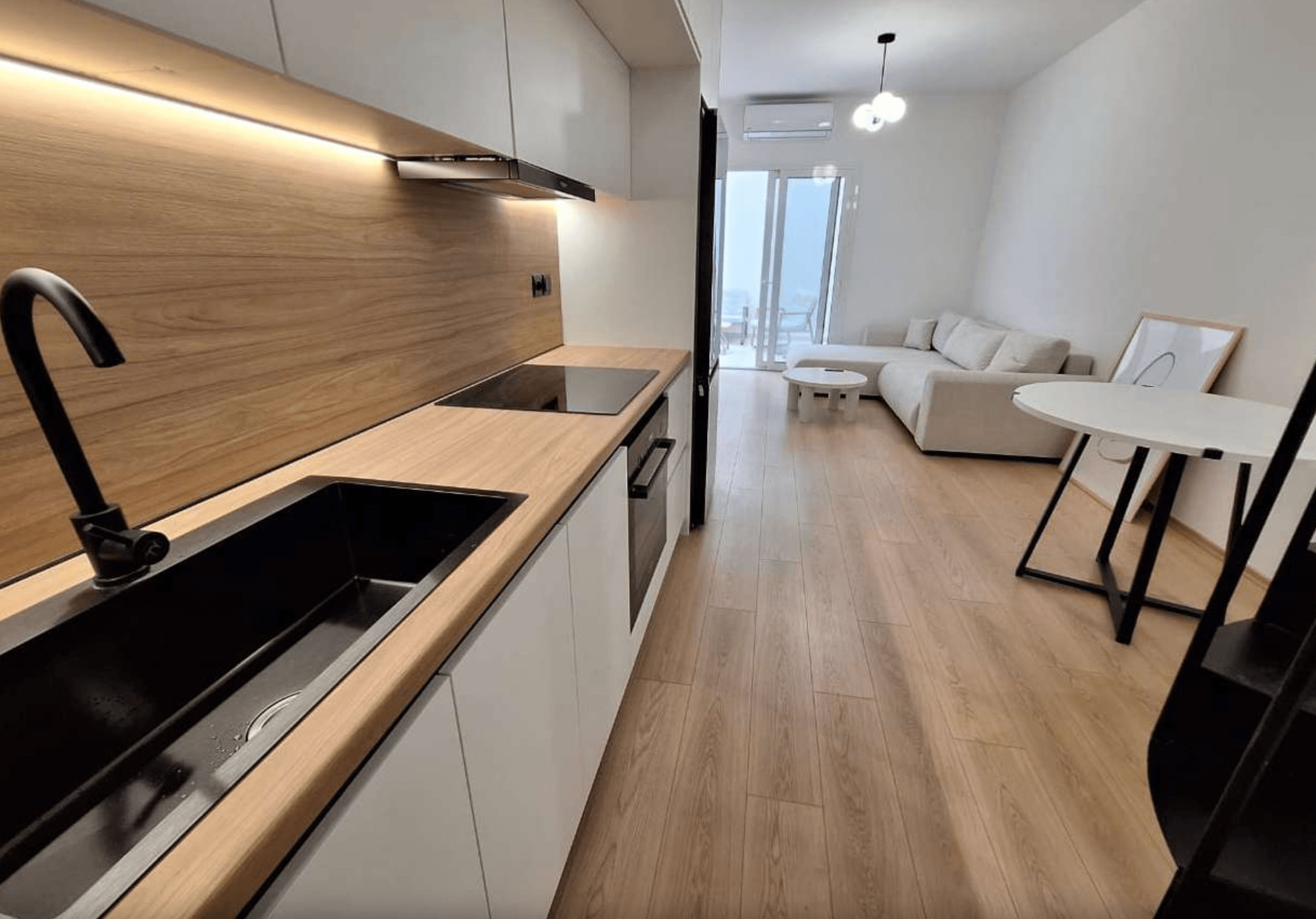 Полностью меблированные таунхаусы, Нео Космос, Афины 15