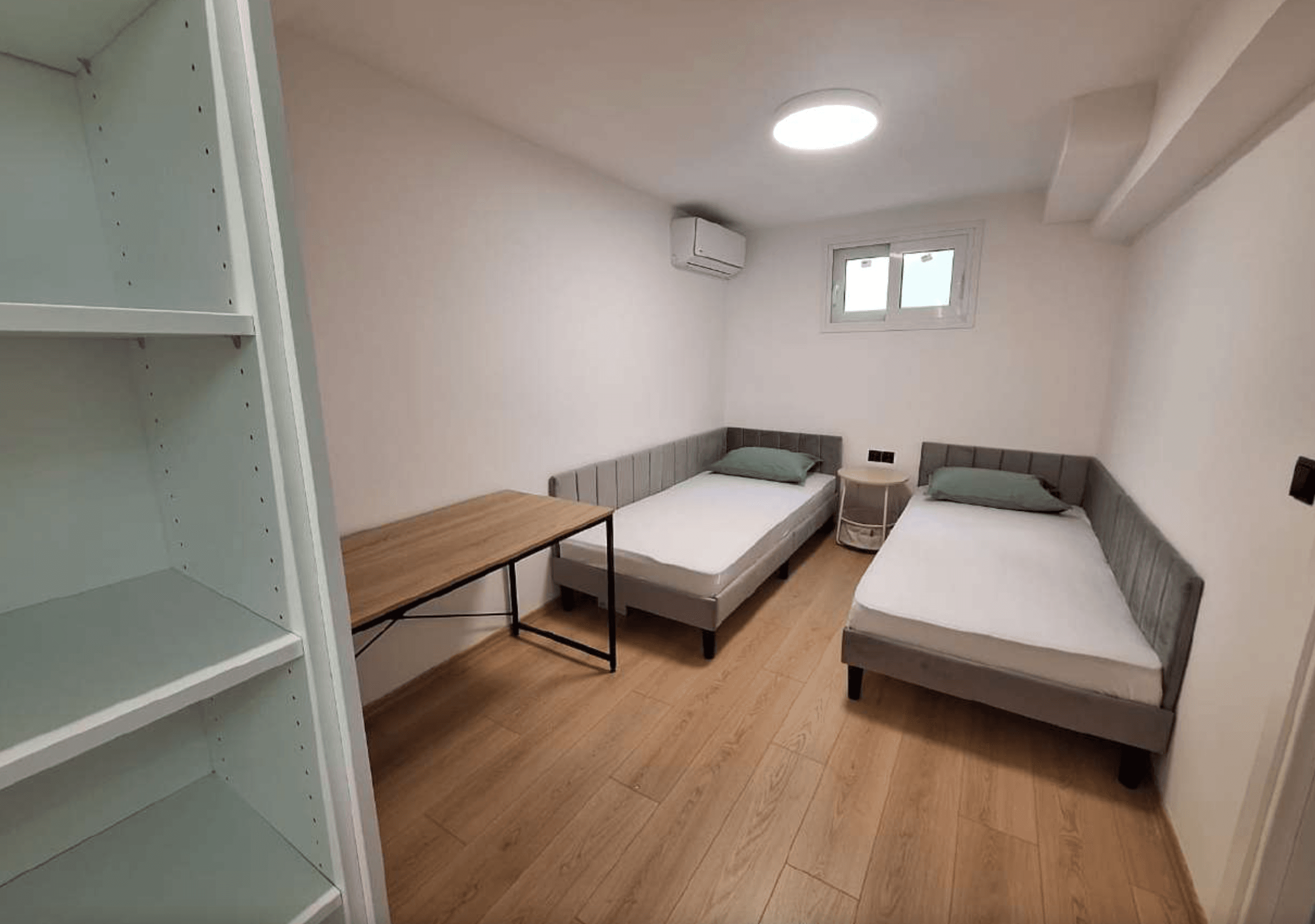 Полностью меблированные таунхаусы, Нео Космос, Афины 13