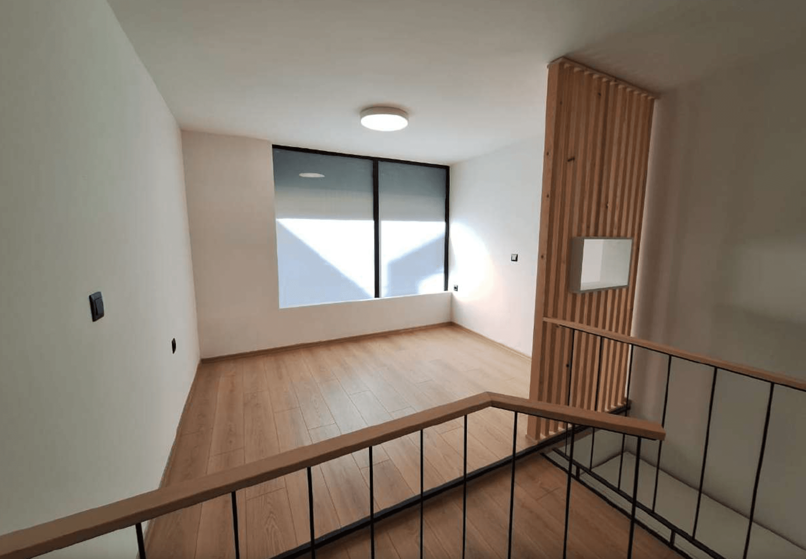 Полностью меблированные таунхаусы, Нео Космос, Афины 16