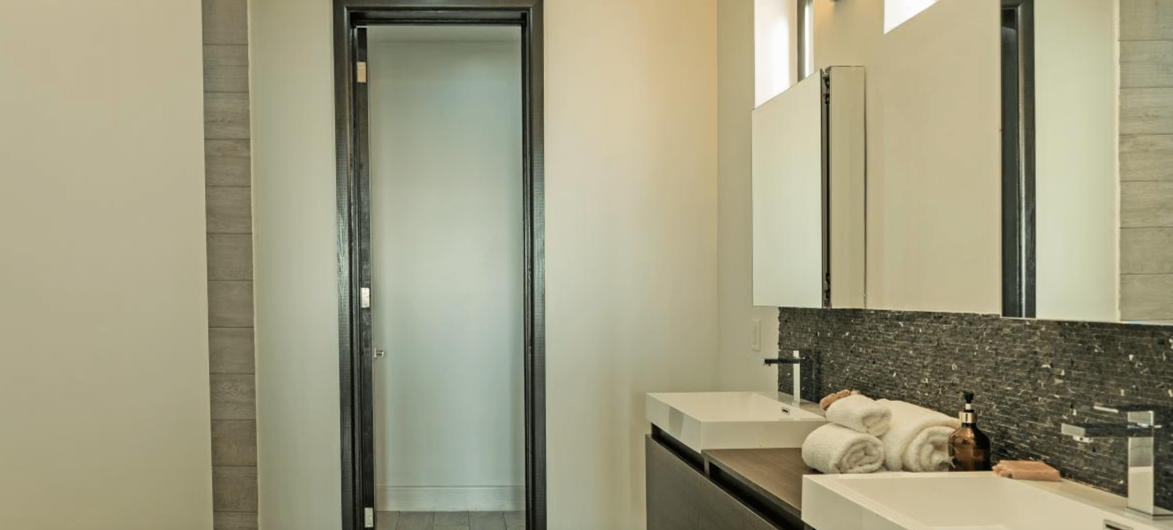 Comfortable apartments, Clifton Estate, Nevis 7