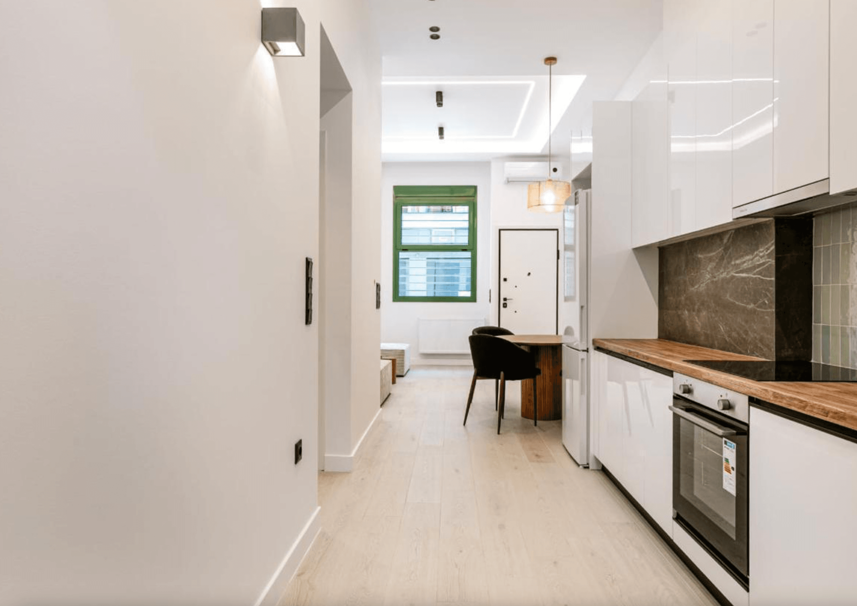 Comfortable and fully furnished apartments, Piraeus, Athens 3