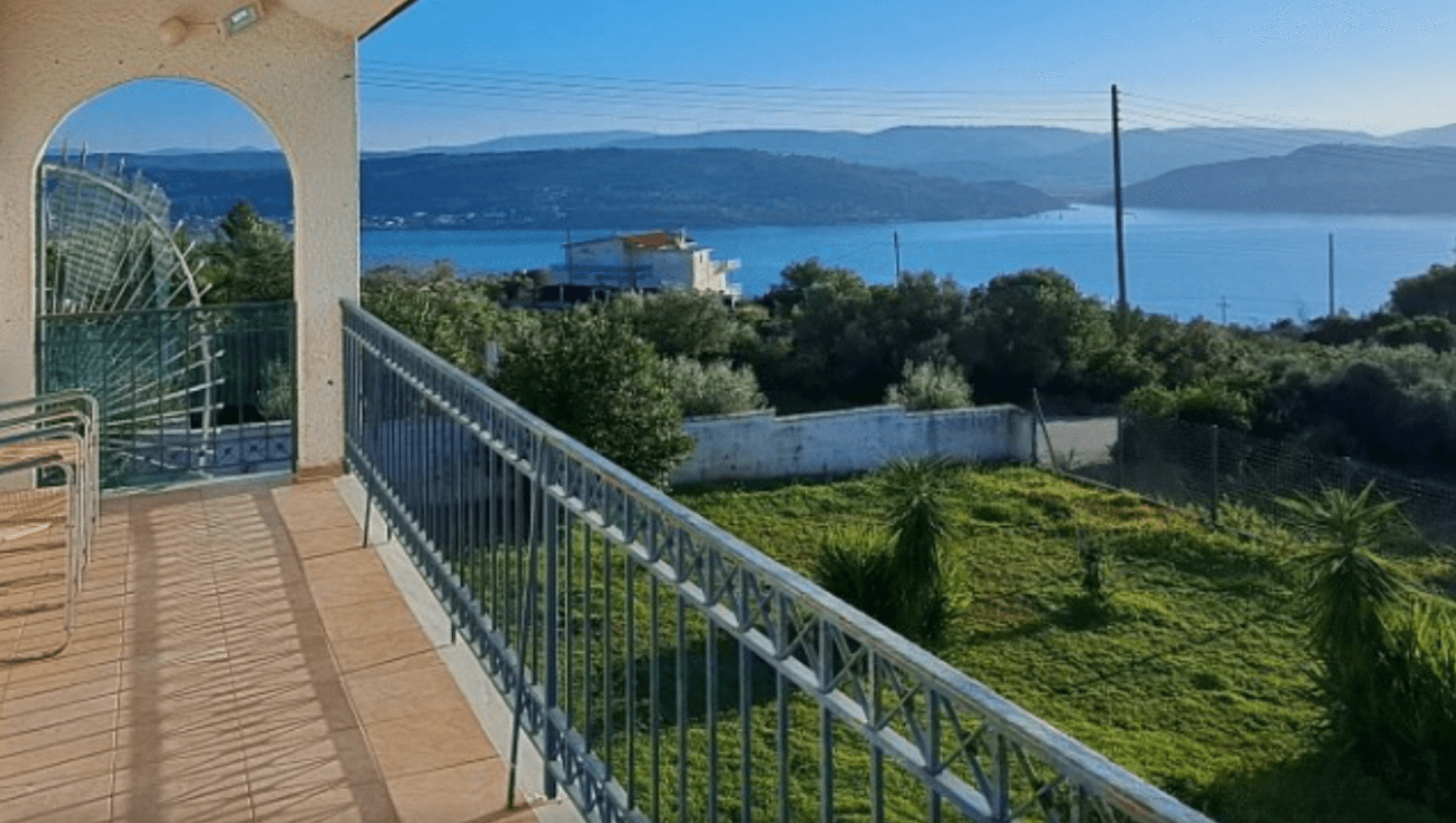 House in classical style, Theologos 10