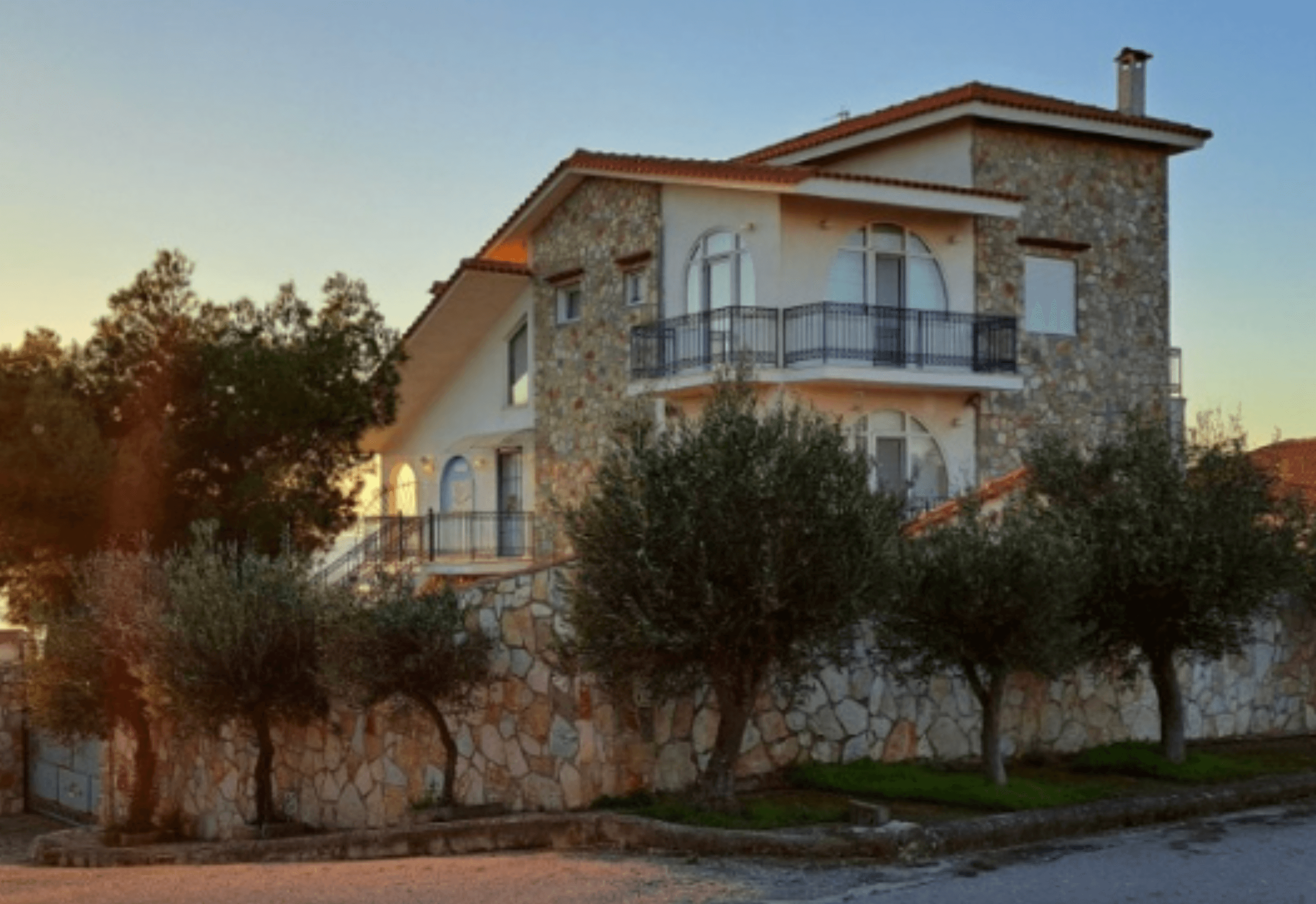 House in classical style, Theologos 2