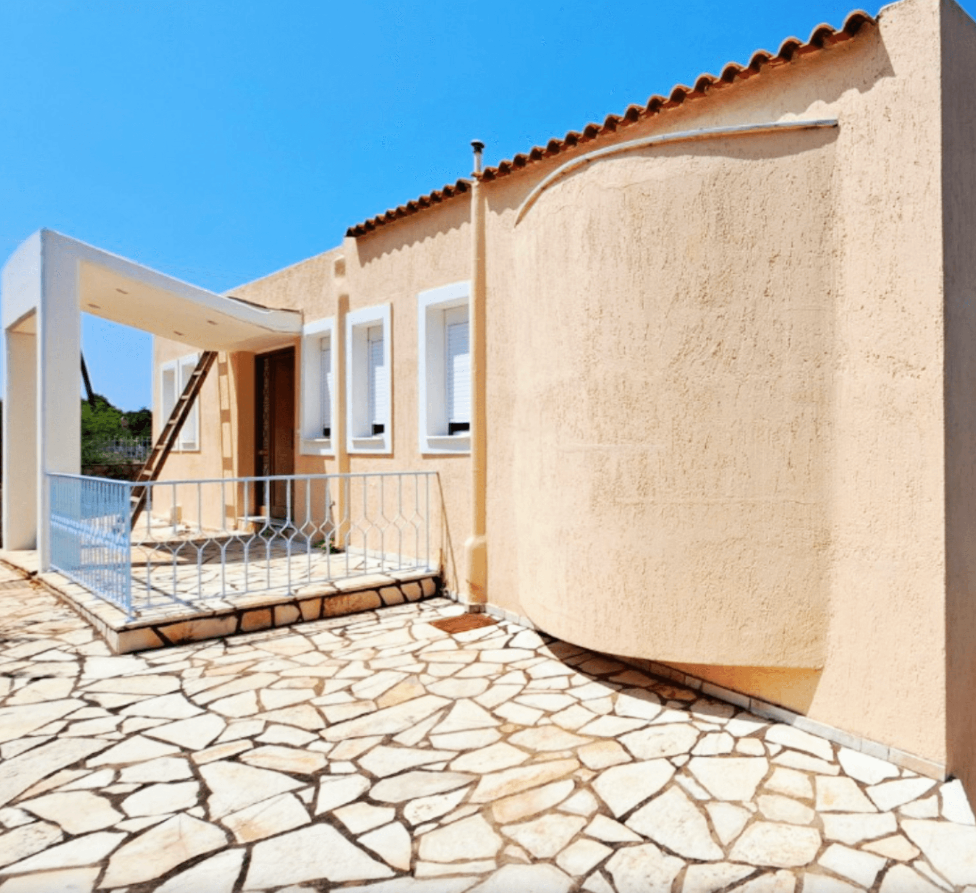 House with traditional elements, Theologos 1