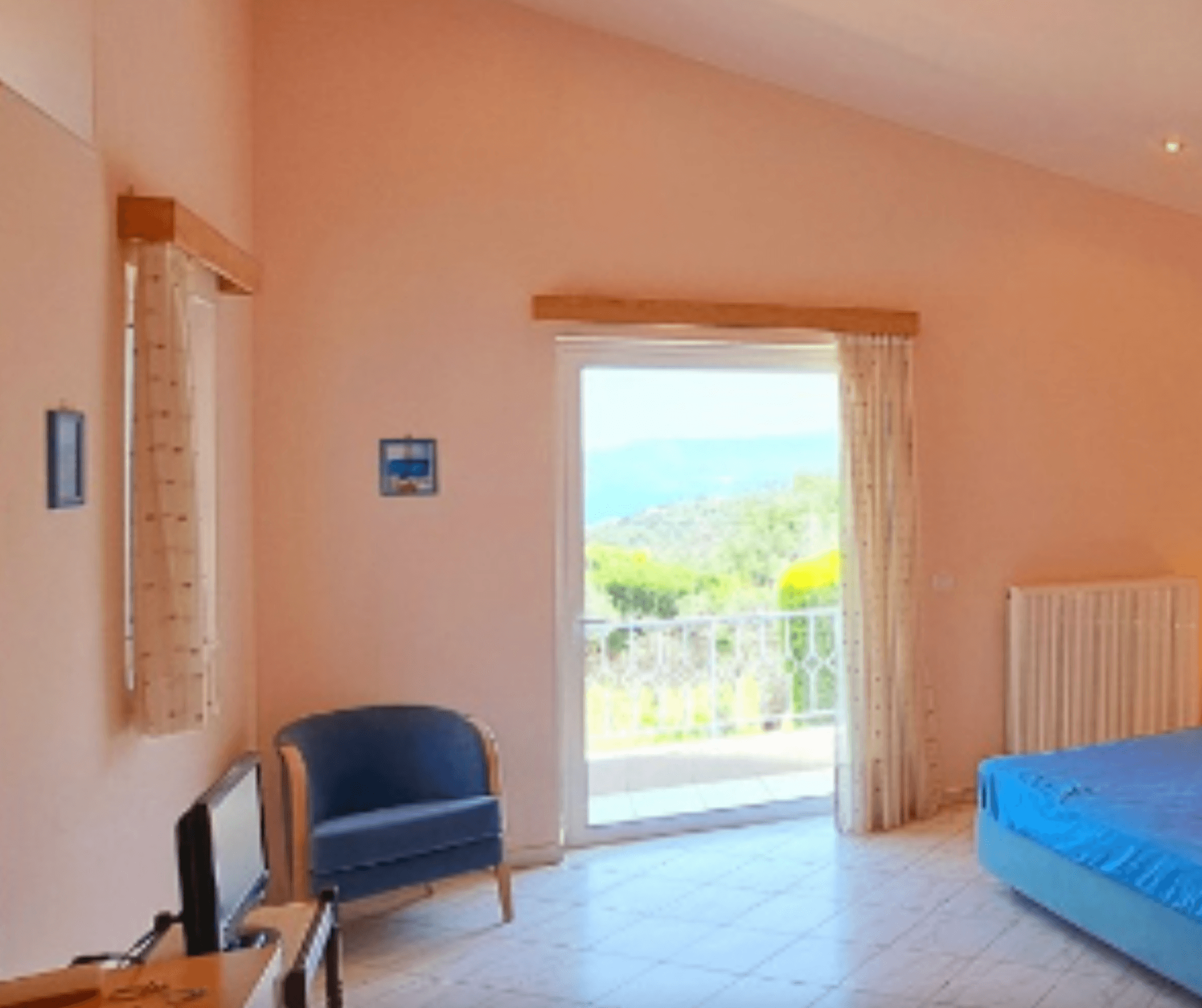 House with traditional elements, Theologos 5