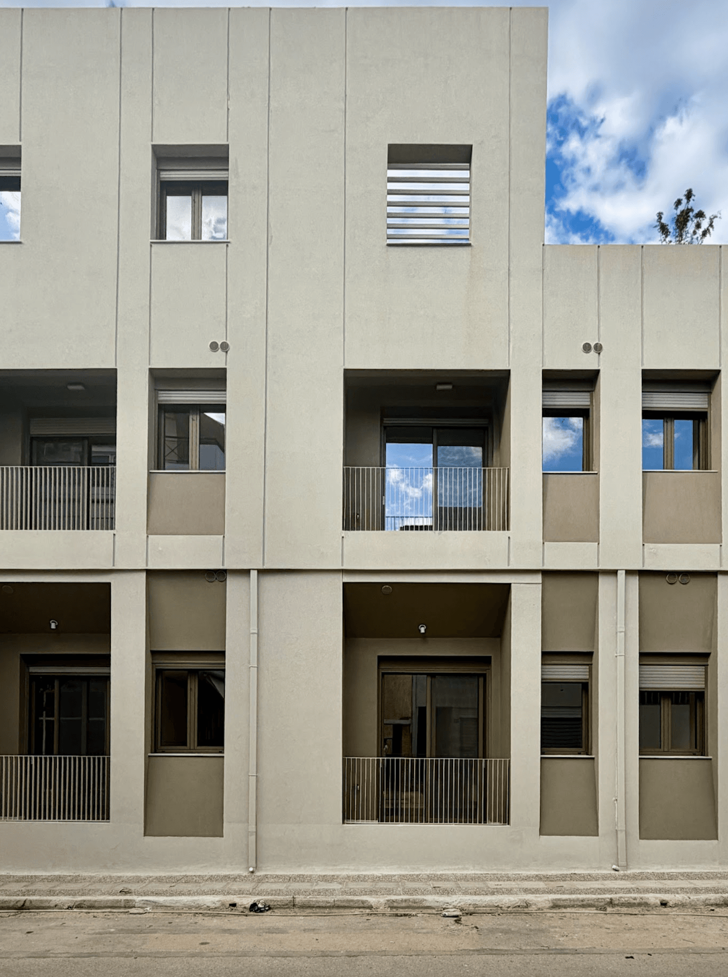 Apartments in modern style, Peristeri, Athens 19