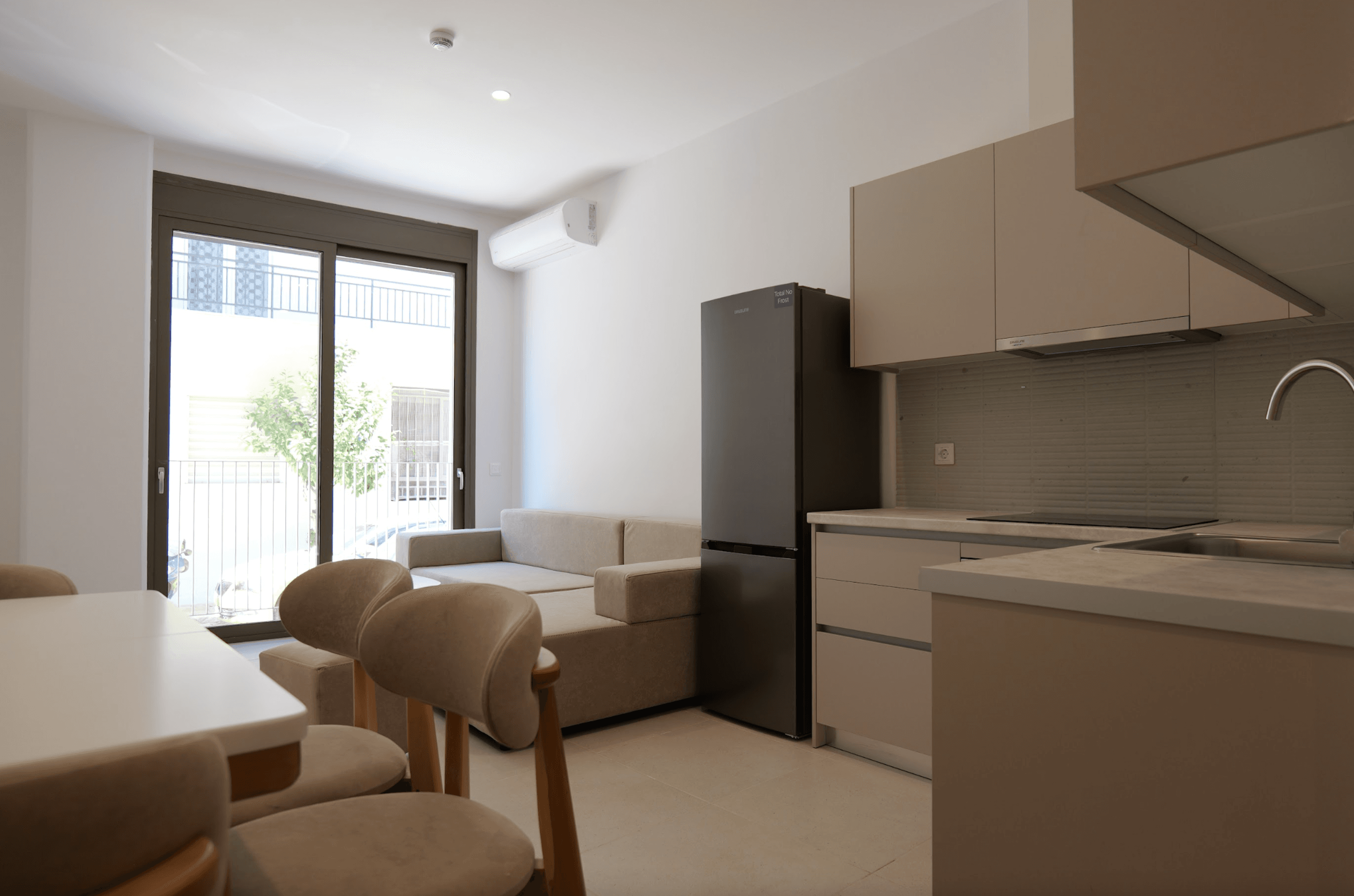 Apartments in modern style, Peristeri, Athens 9