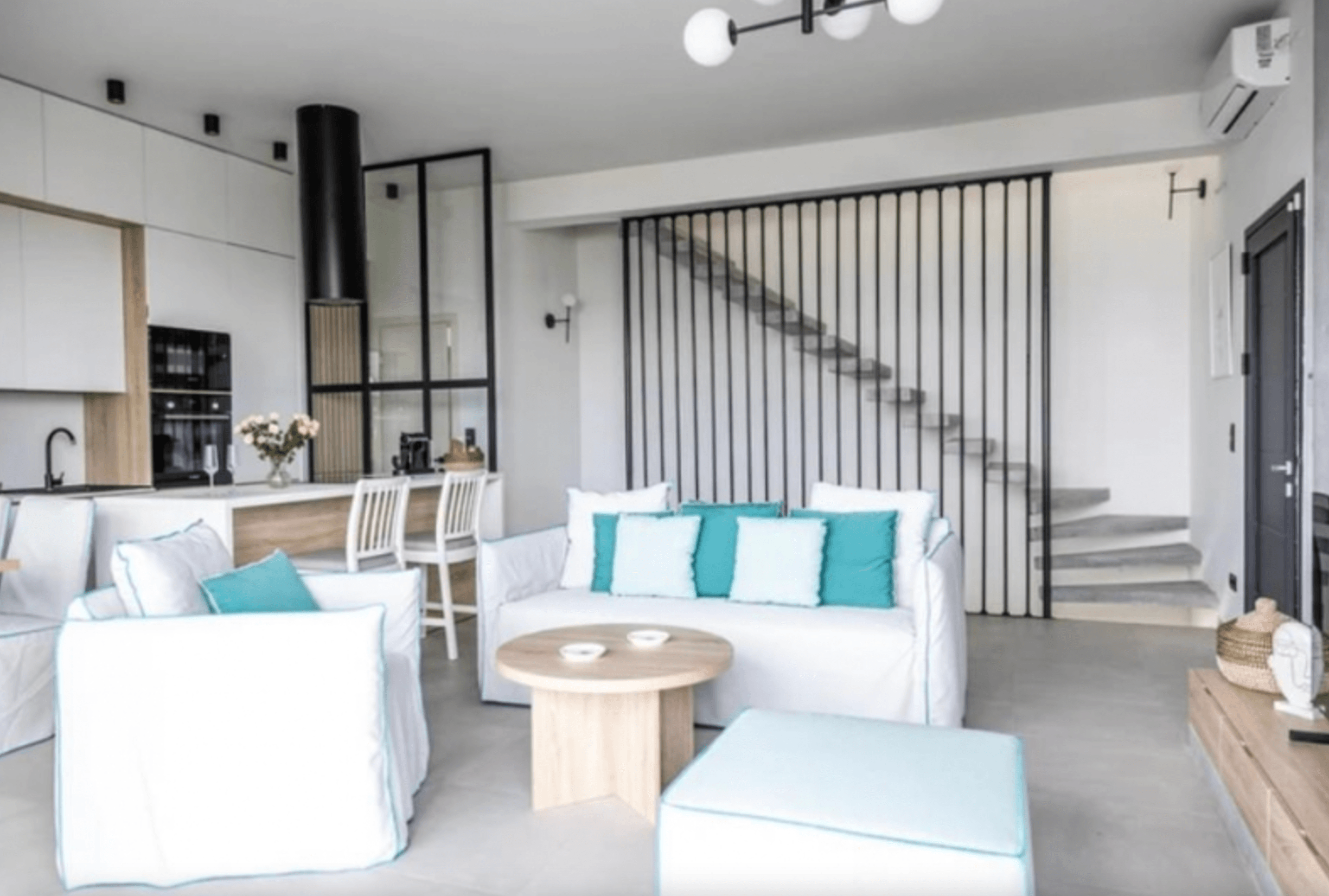 Modern villa, Polichrono 10