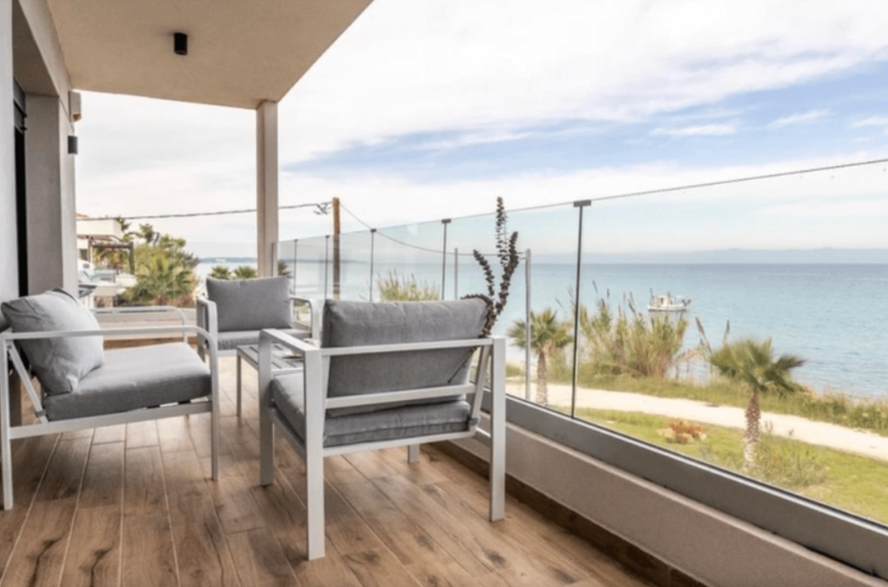 Modern villa, Polichrono 13