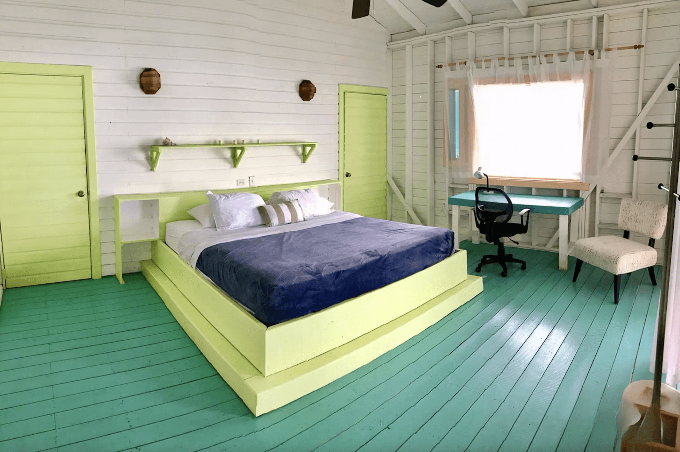 Caribbean Home with Lagoon Views, Colon 7