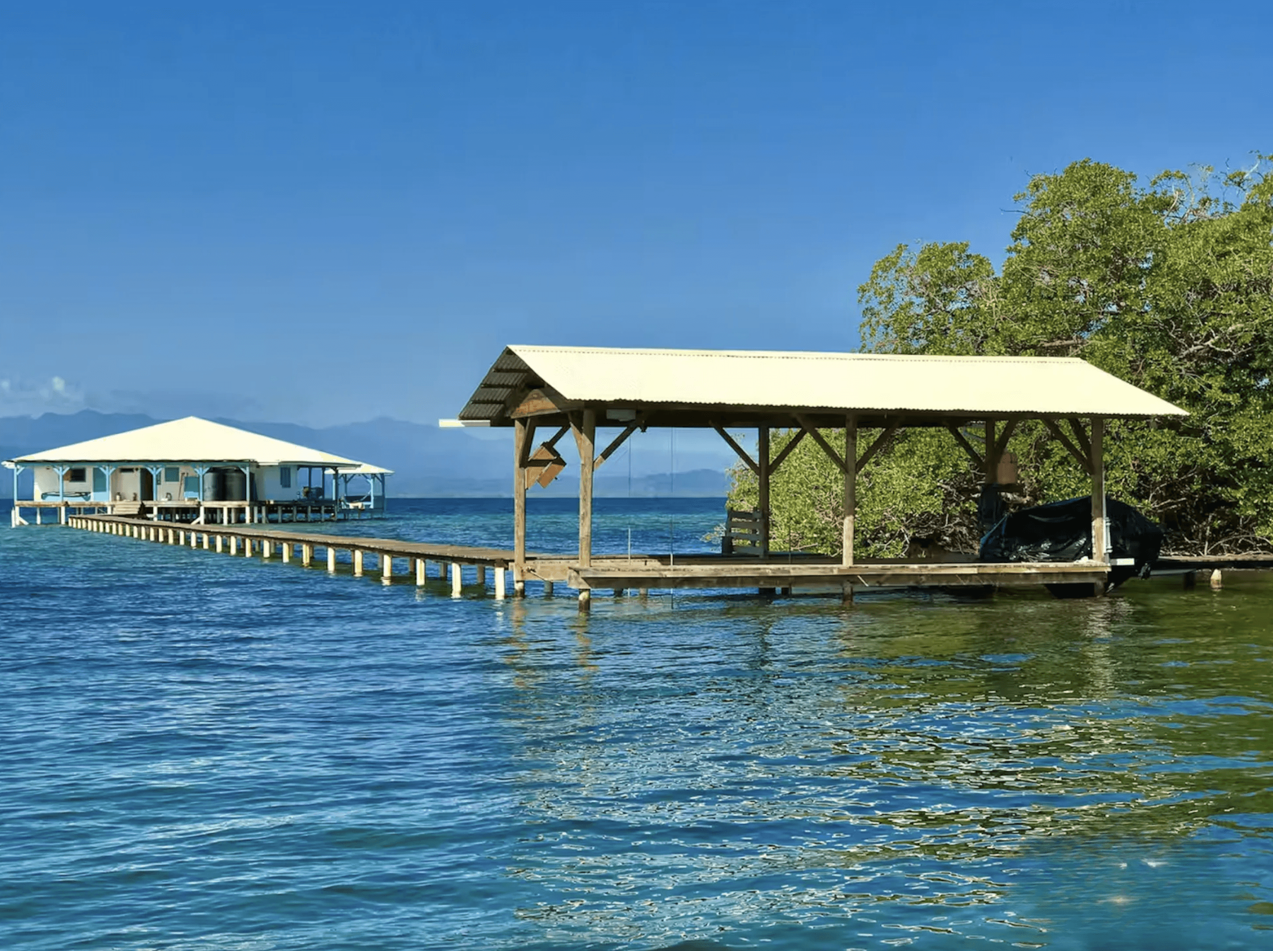 Caribbean Home with Lagoon Views, Colon 8