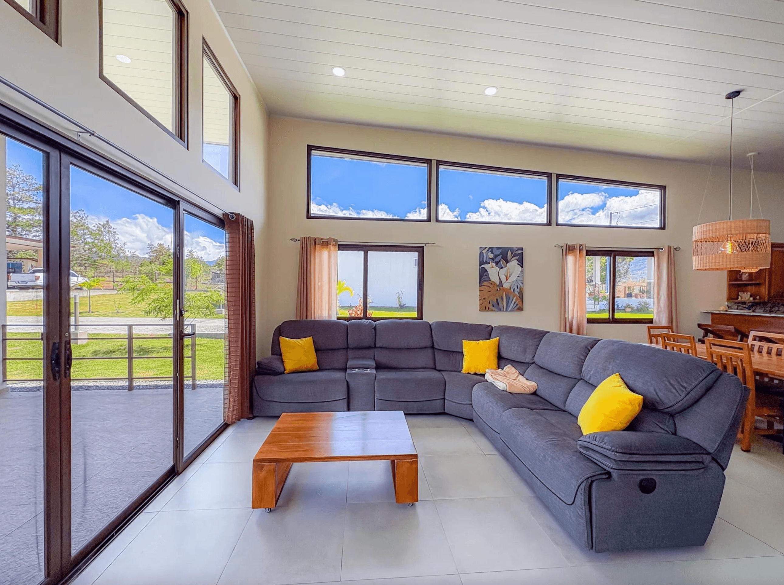 Home in modern style, Alto Boquete 9