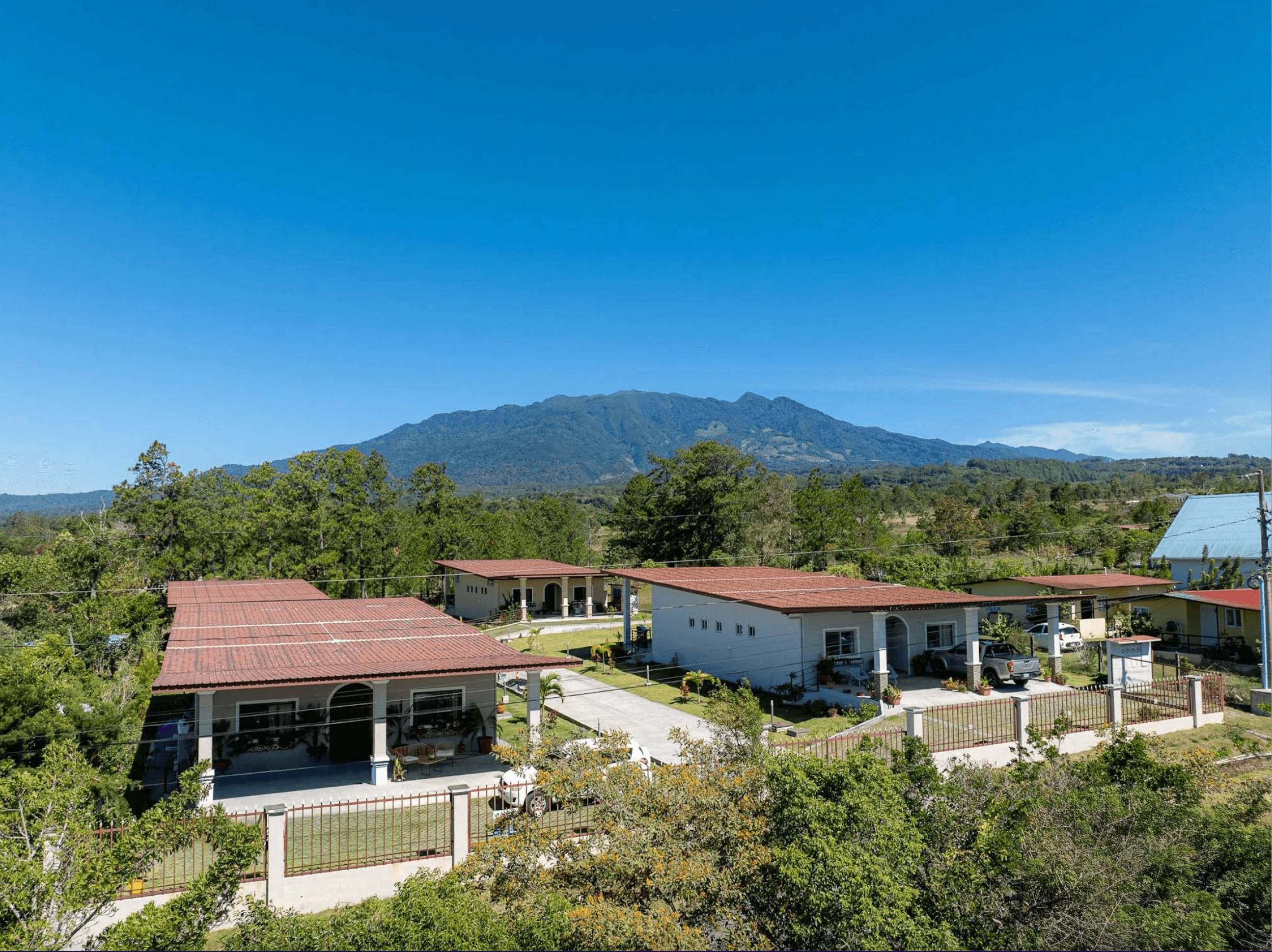 Home in modern style, Alto Boquete 2