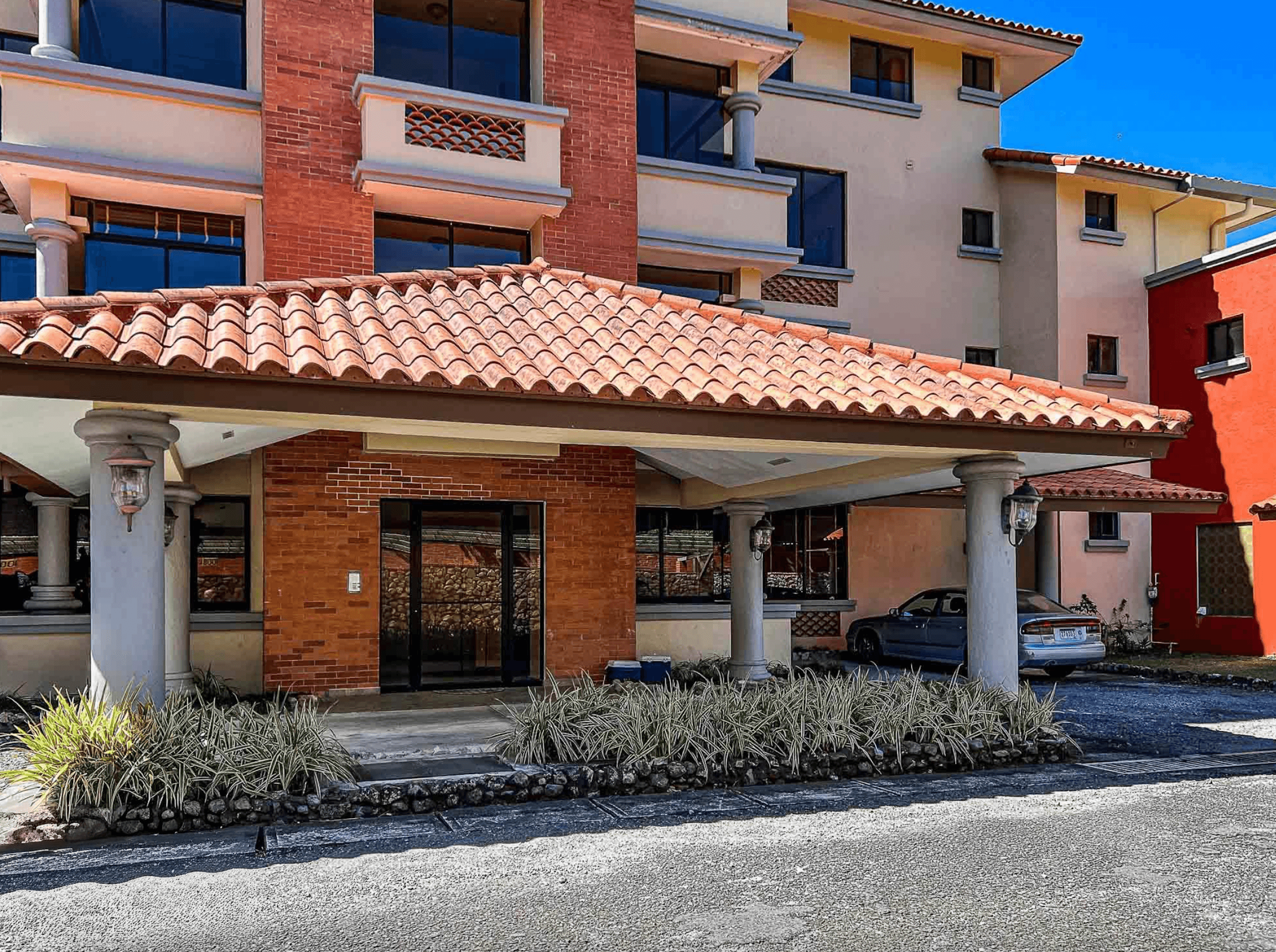 Ground floor apartments, Palmira 2