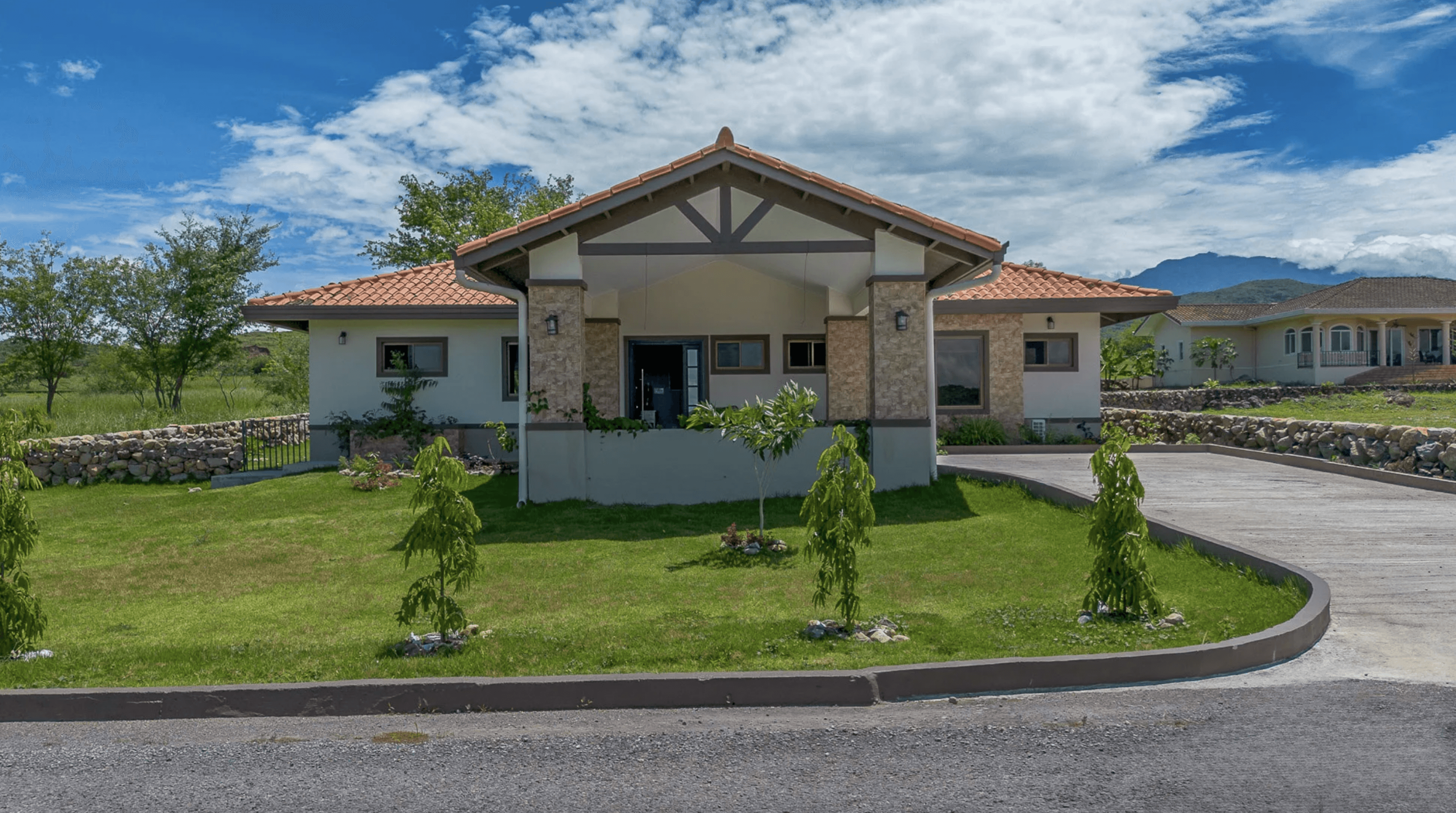 Home with mountain views, Boquete Canyon Village 2