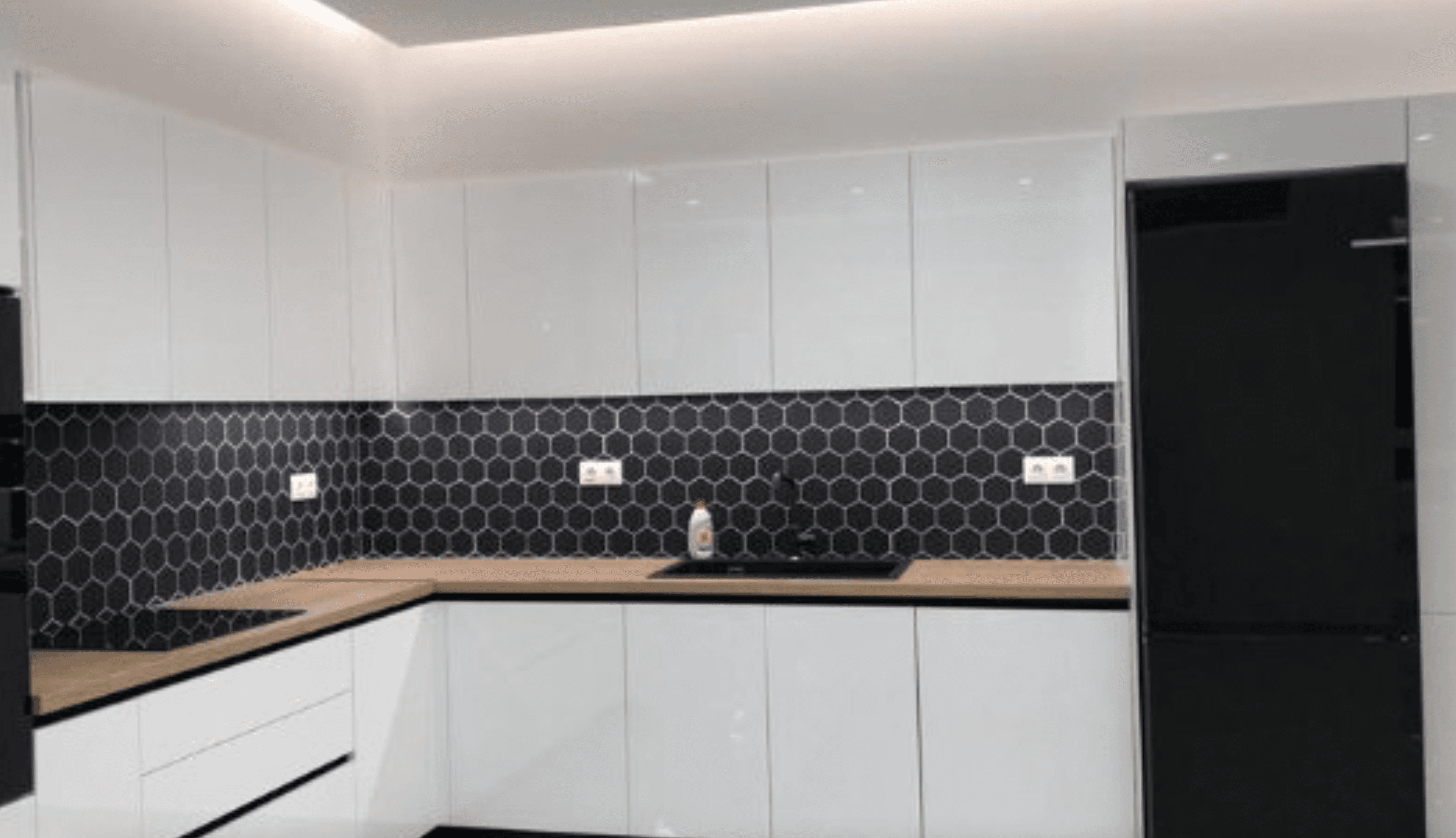 Apartments with modern elements, Piraeus 2