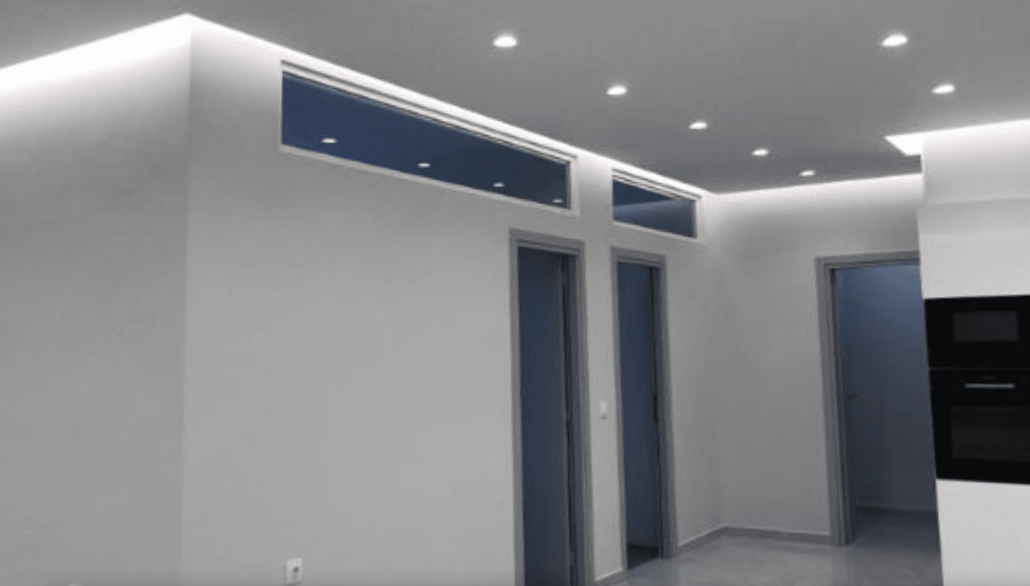 Apartments with modern elements, Piraeus 8
