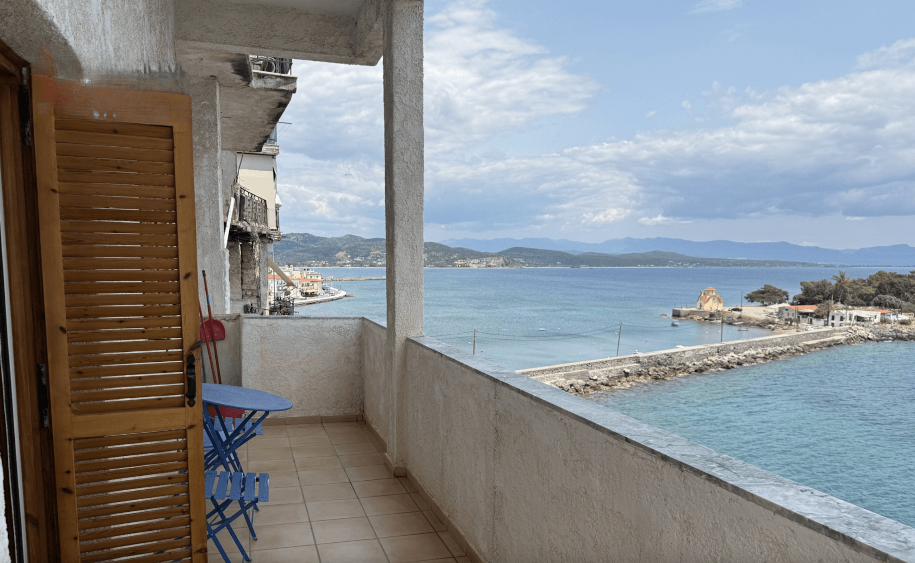 House with sea view, Githeio 5