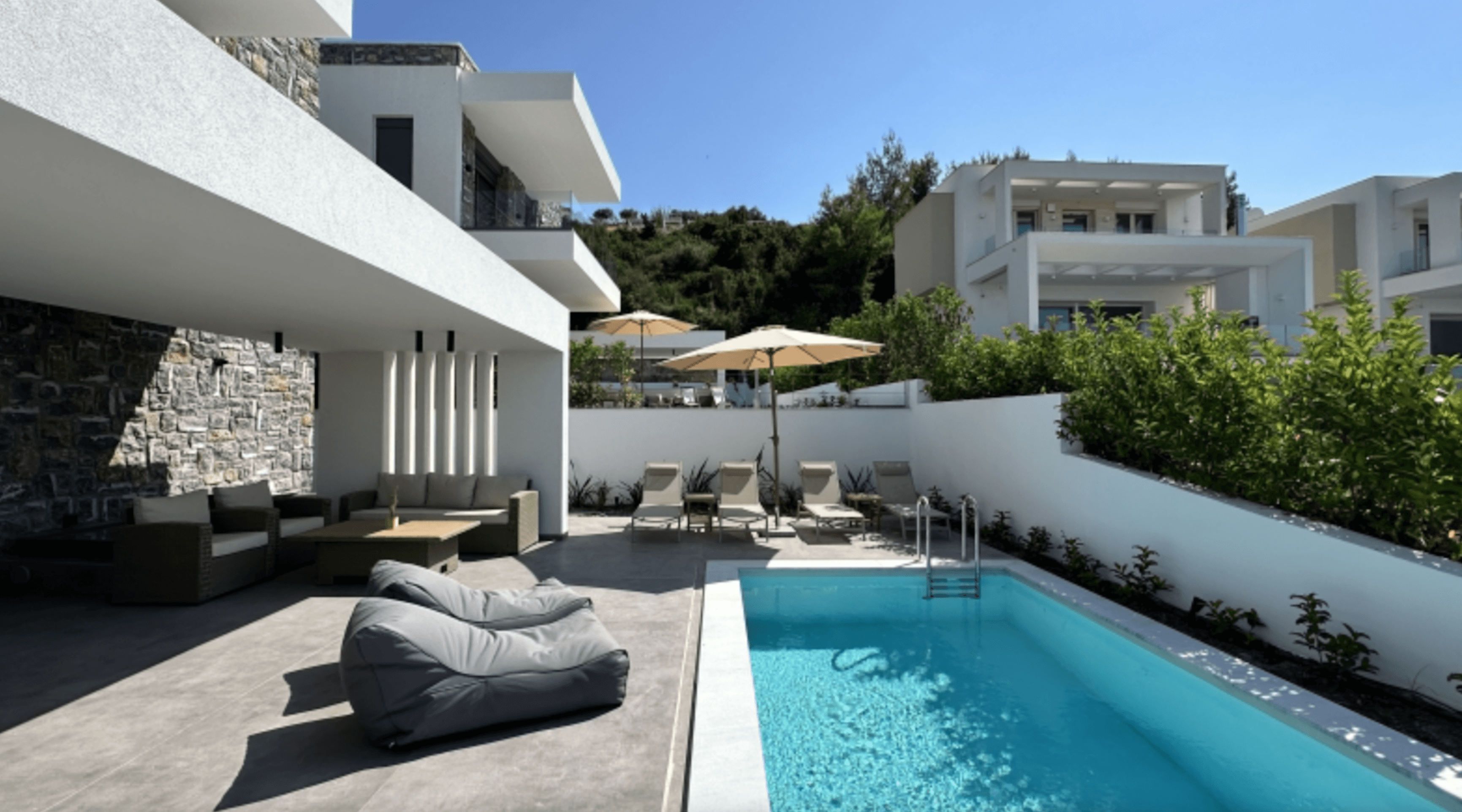 Villa with pool view, Pefkochori 1