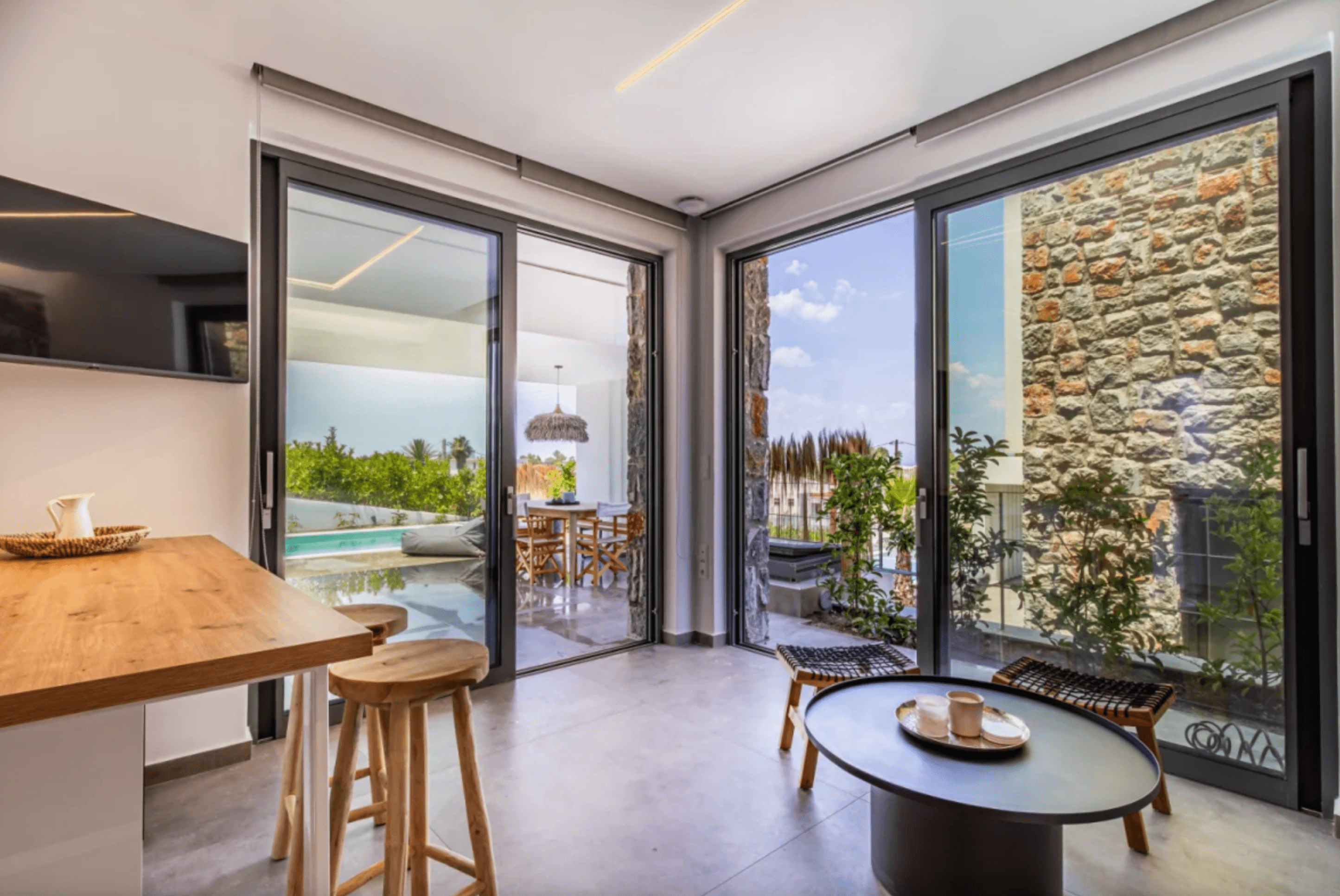 Villa with pool view, Pefkochori 10