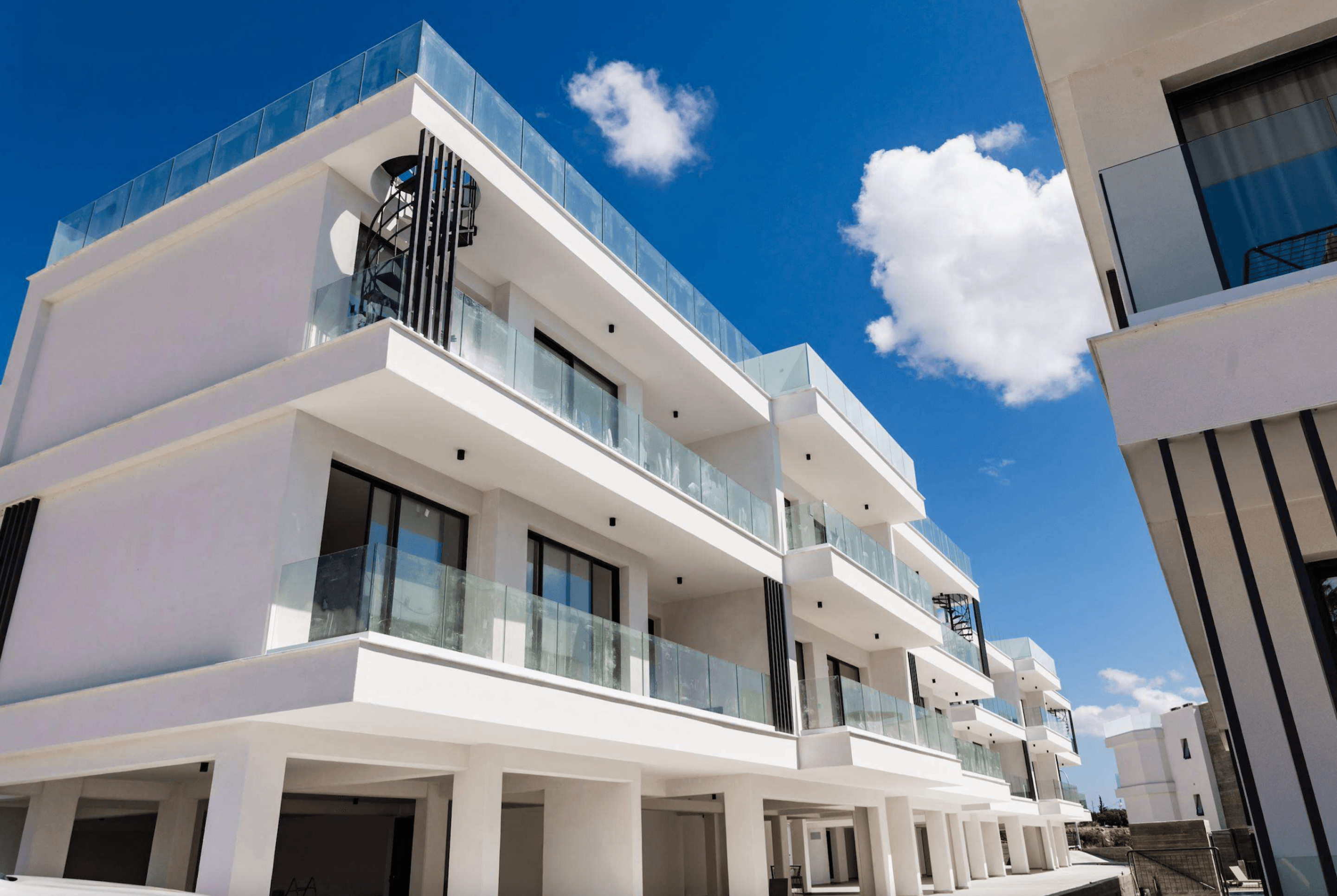 Modern apartments and penthouses not far from Paphos 5