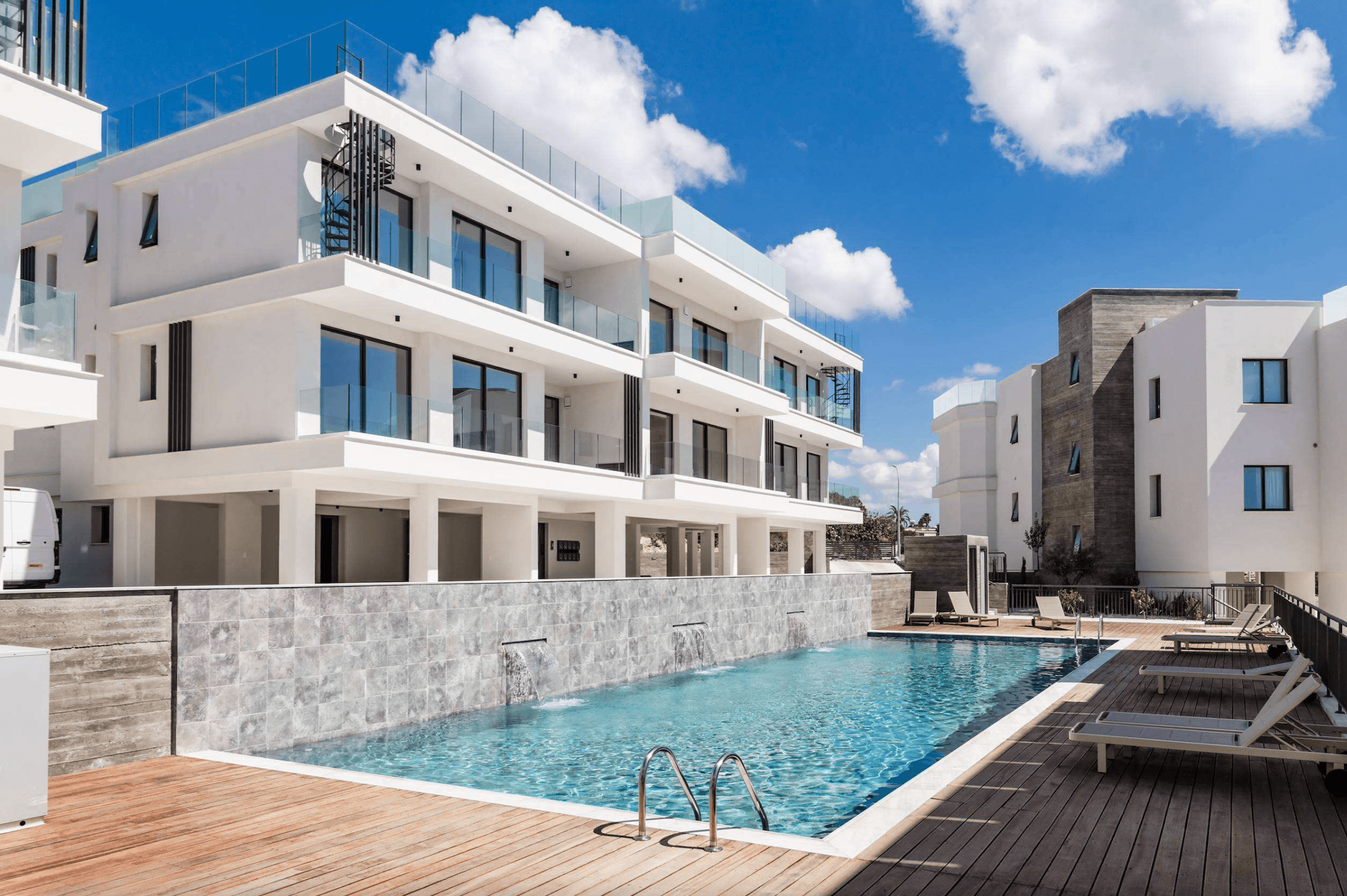 Modern apartments and penthouses not far from Paphos 1