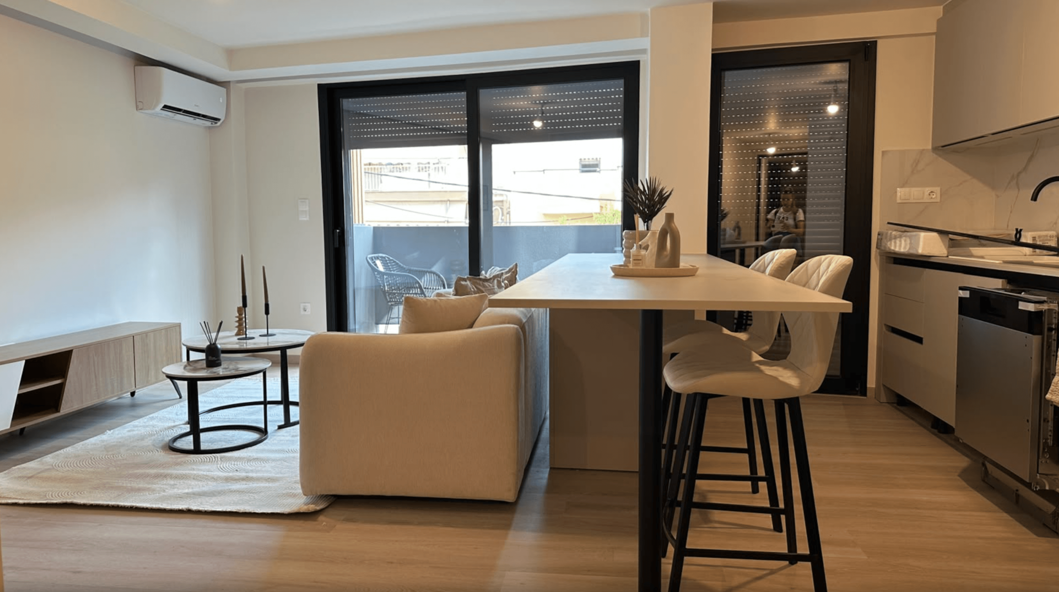Apartments in modern style, Piraeus, Athens 2