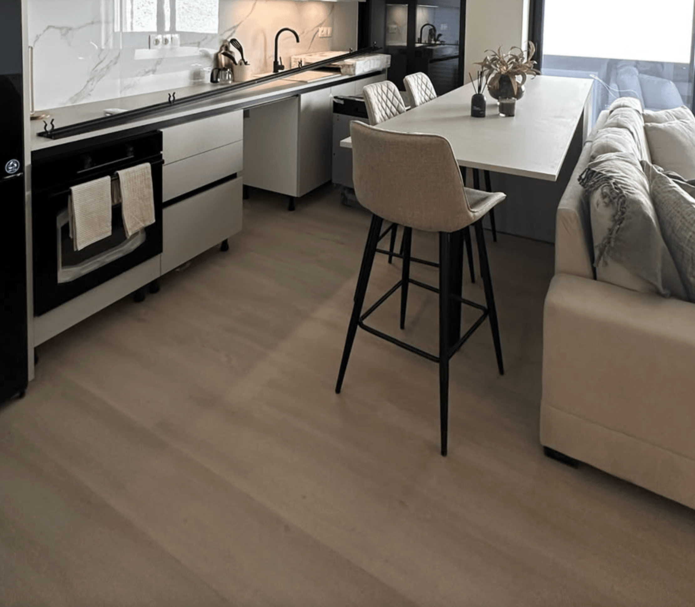 Apartments in modern style, Piraeus, Athens 4