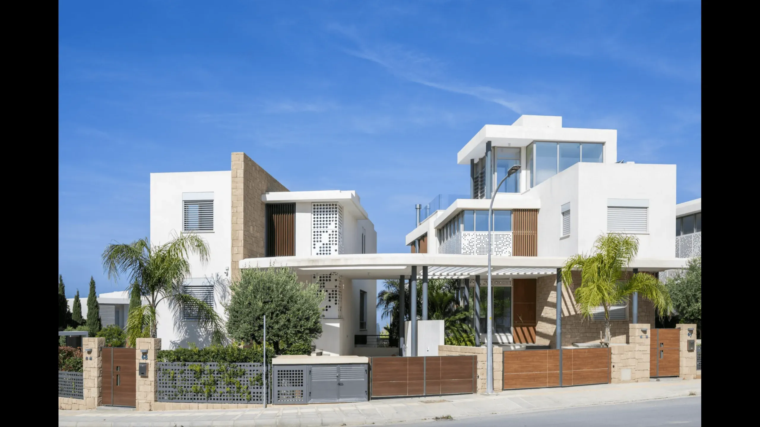 Villa in a luxury complex by the sea 1