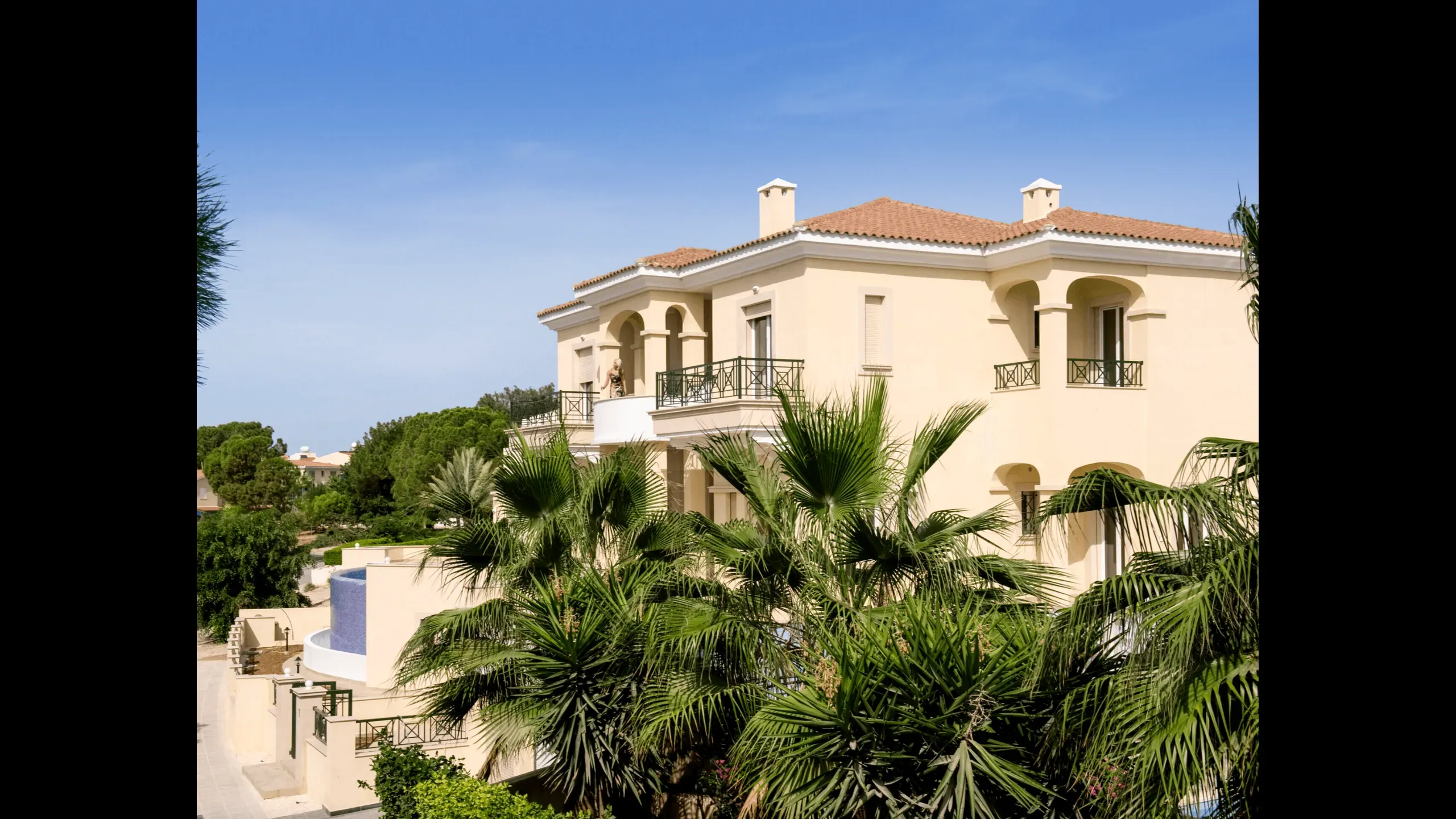 Современные уютные виллы у моря 1